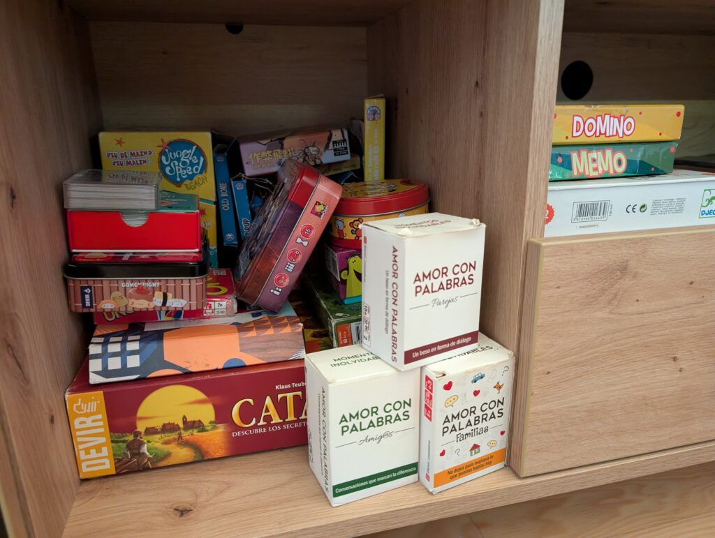 Juegos de mesa en Casa Nornore para compartir en familia o con amigos